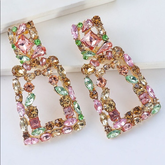 💜 RHINESTONE PURPLE EARRINGS! - Picture 6 of 6